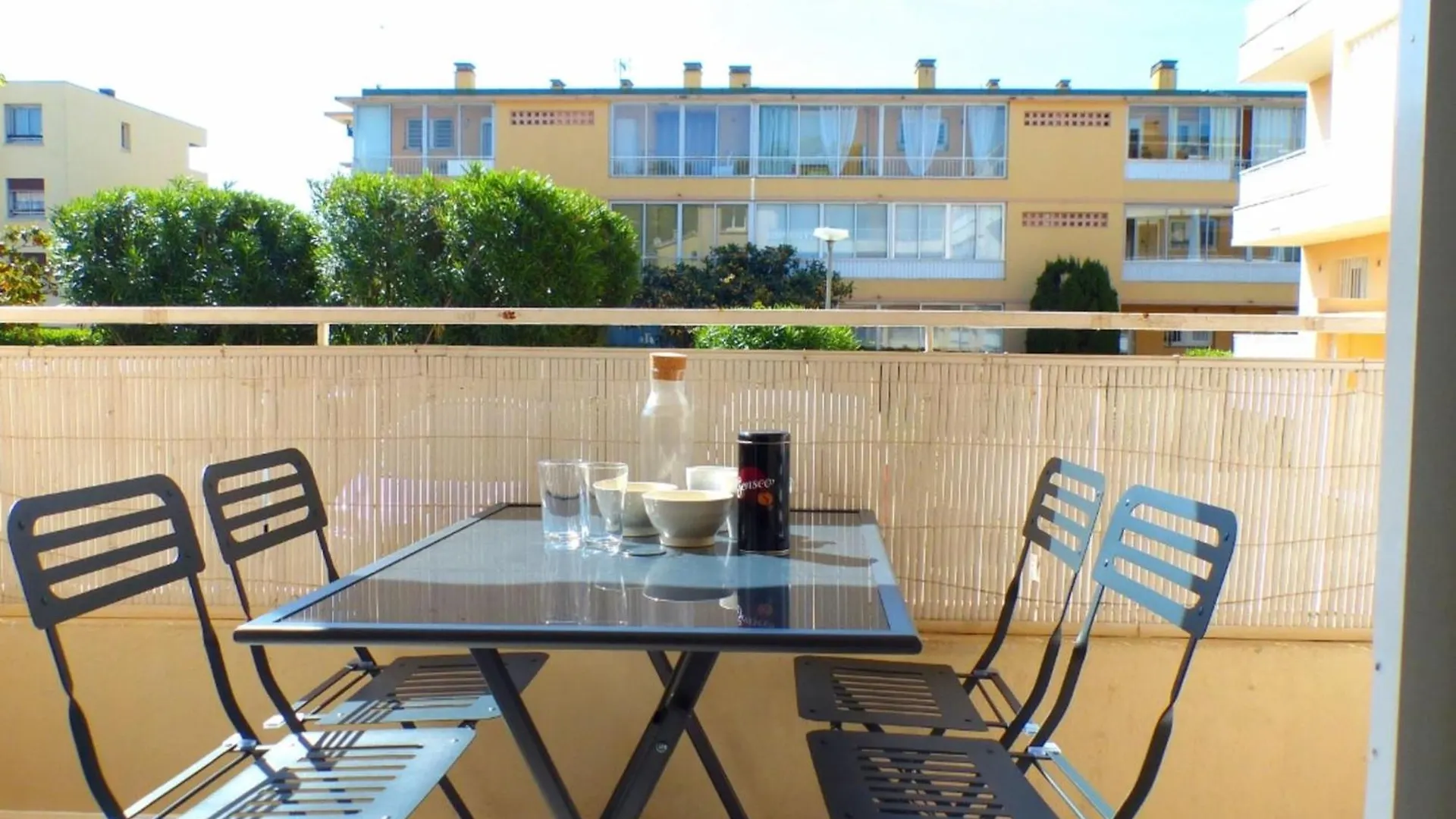 T3 With Balcony - Near Beach Six-Fours-les-Plages Apartment